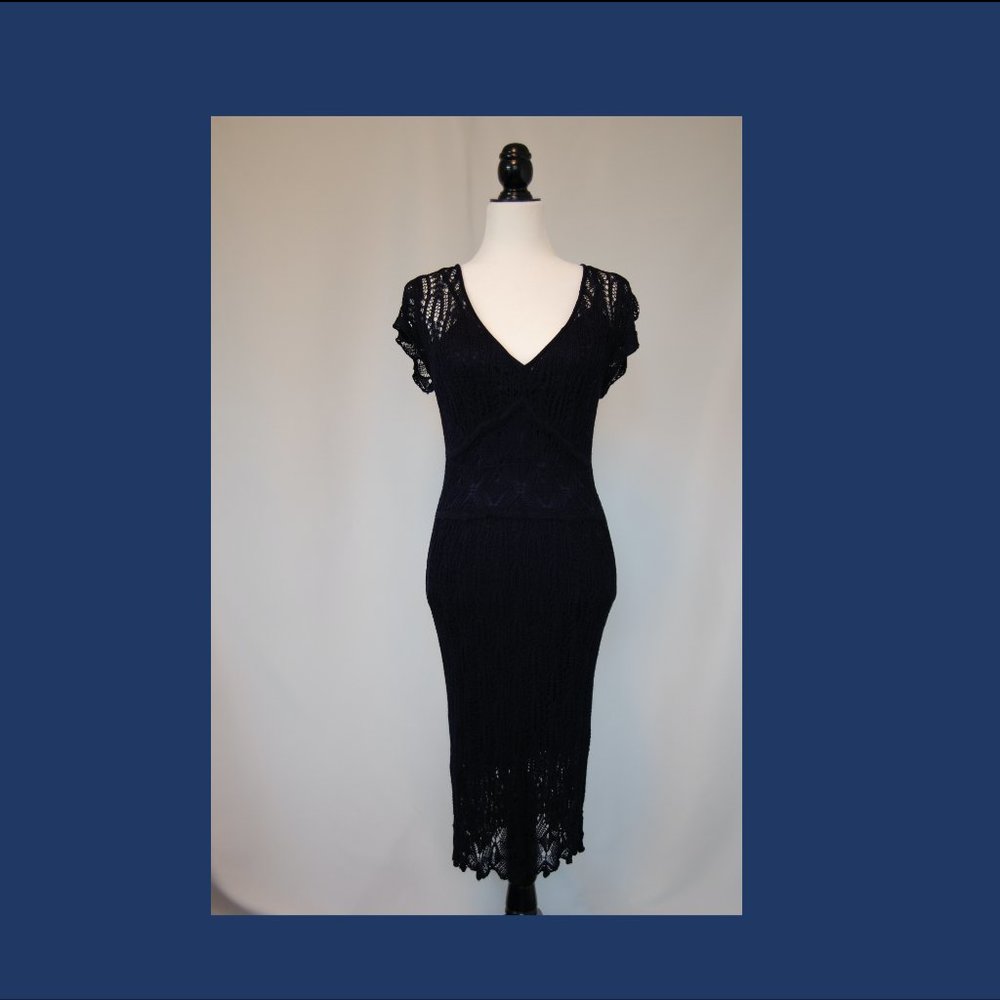 Gabby Skye Cap Sleeve V-Neck Crochet Lace-look Dress with Slip - Navy - Medium